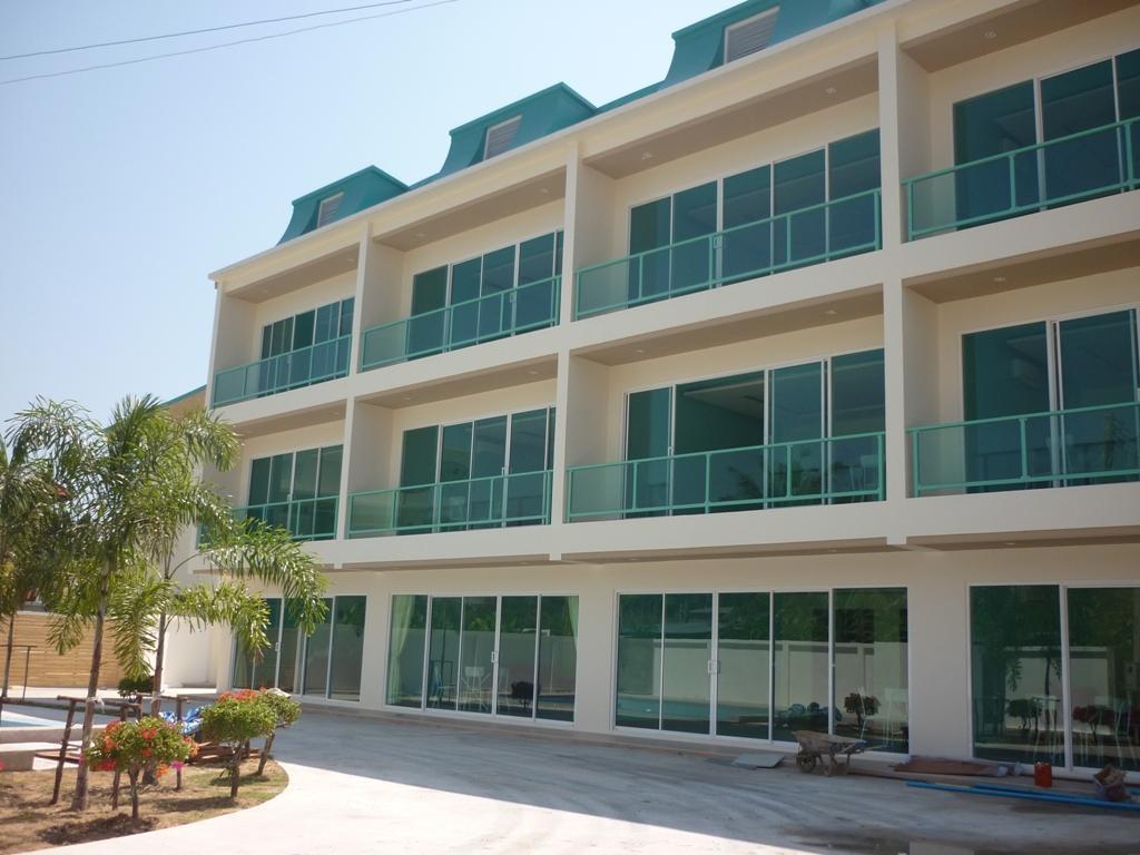 Condor Apartment Nai Harn 外观 照片