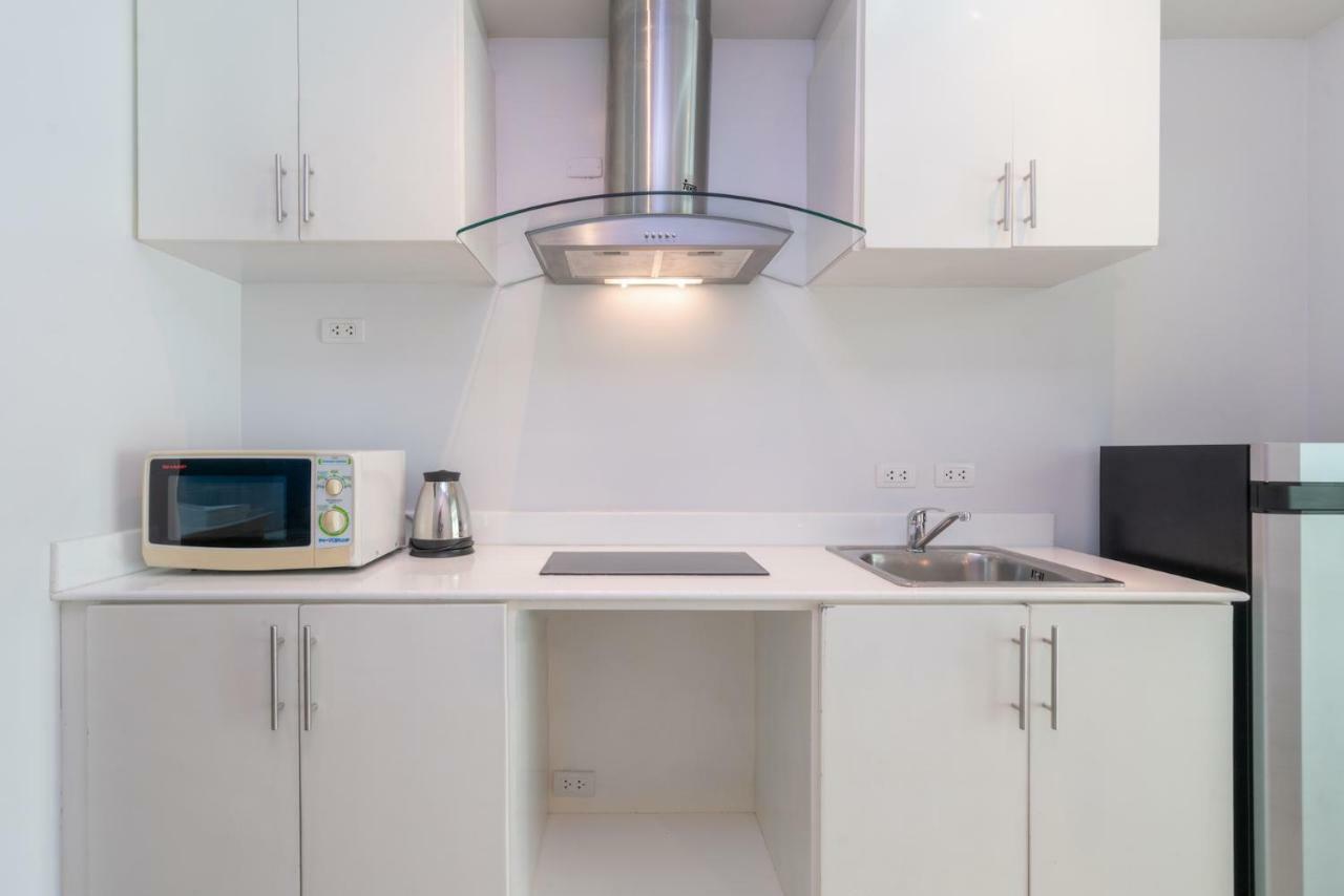 Condor Apartment Nai Harn 外观 照片